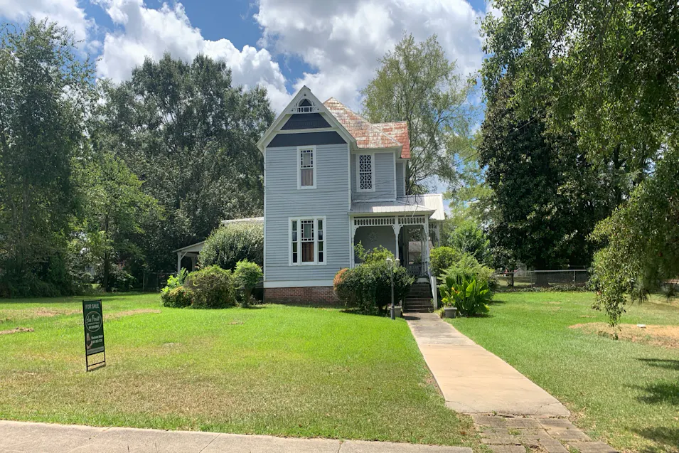 502 East Georgetown Street Crystal Springs, MS 39059, Copiah County