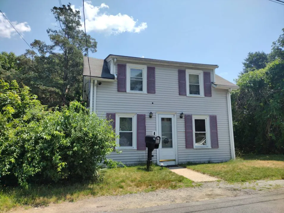 146 Bell Ave East Providence, RI 02915, Providence County