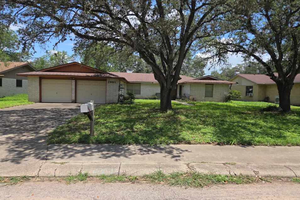1301 Madison Dr Alice, TX 78332, Jim Wells County