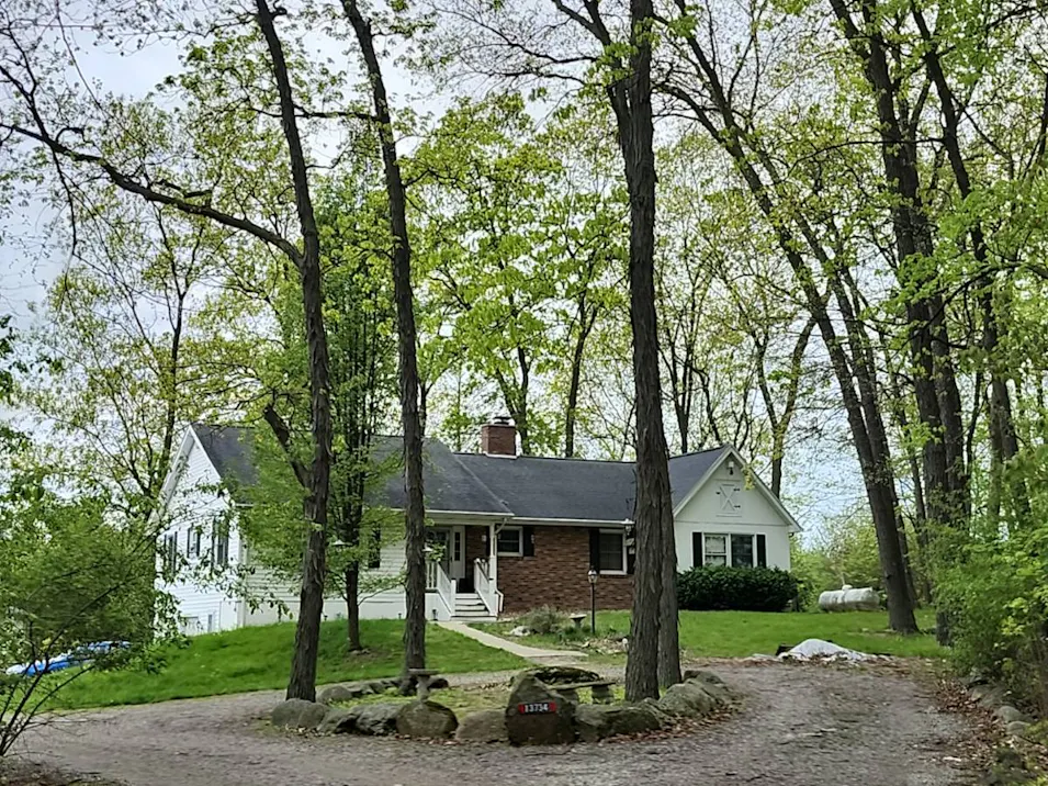 13734 Upton Rd Bath, MI 48808, Clinton County