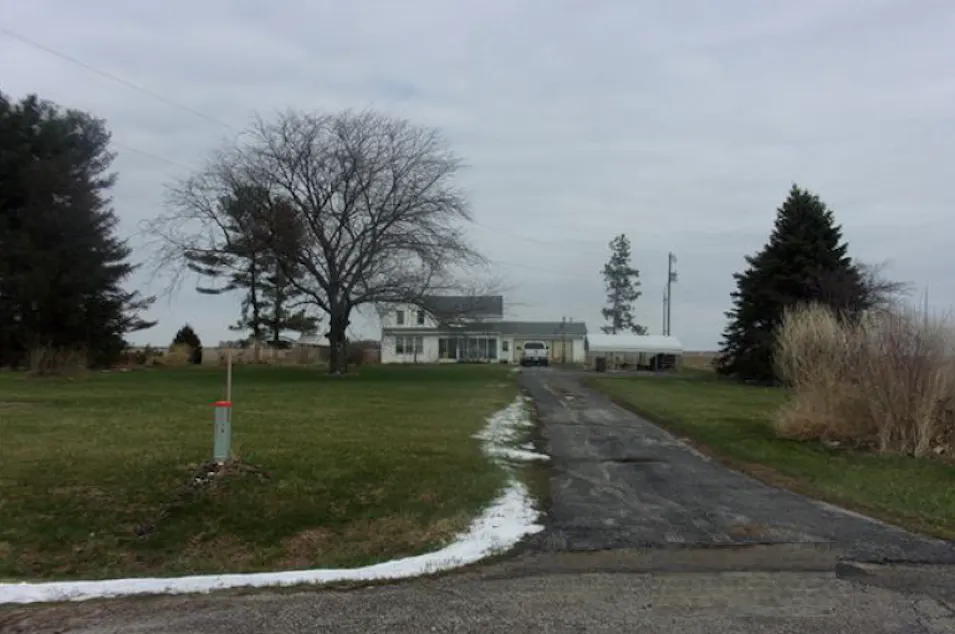 1948 E 2850 North Rd Martinton, IL 60951, Iroquois County