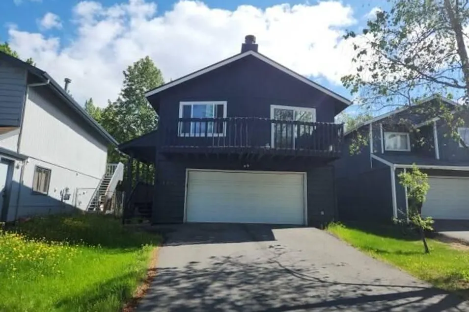 1952 Commodore Drive Anchorage, AK 99507, Anchorage County