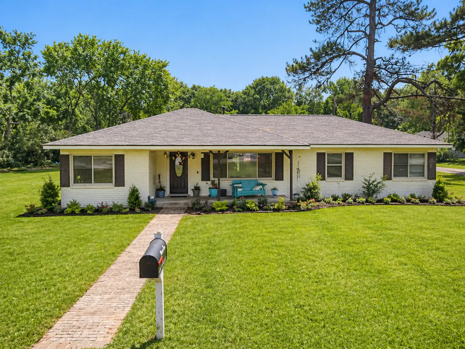 206 Spring Street Centerville, TX 75833, Leon County