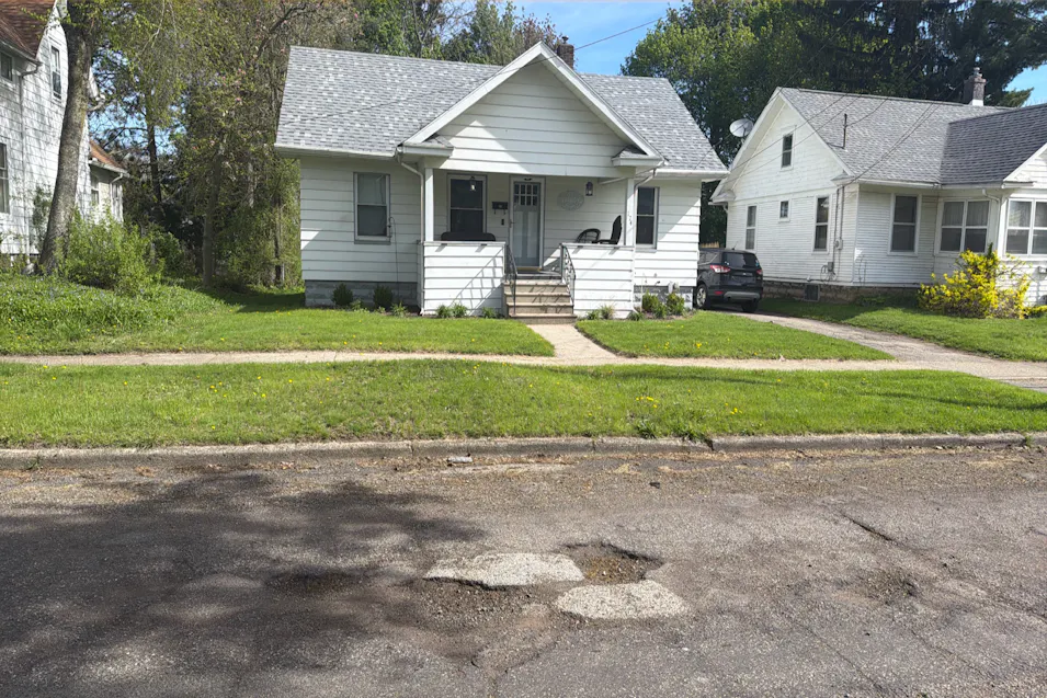 174 W Mansion St Jackson, MI 49203, Jackson County