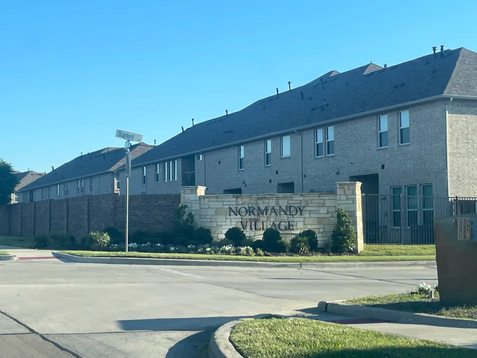 532 Hutchinson Ln Lewisville, TX 75077, Denton County