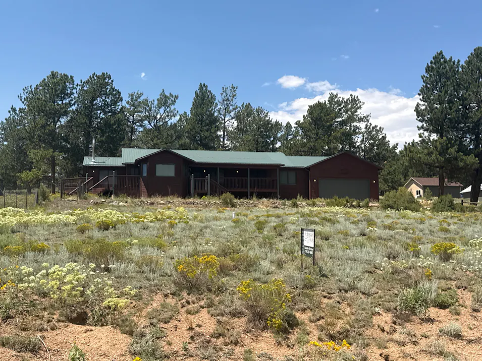 51 Carriage Dr Florissant, CO 80816, Teller County