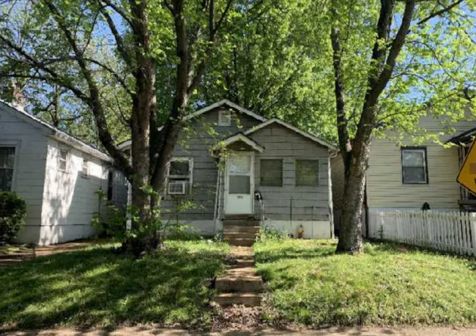 3981 Eichelberger St Saint Louis, MO 63116, St. Louis City County