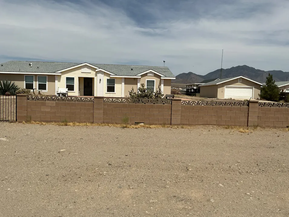 15580 N Garnet Drive Dolan Springs, AZ 86441, Mohave County