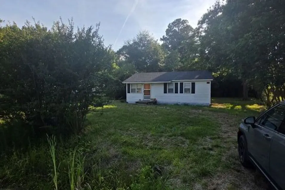 3104 Poole Road Kinston, NC 28504, Lenoir County