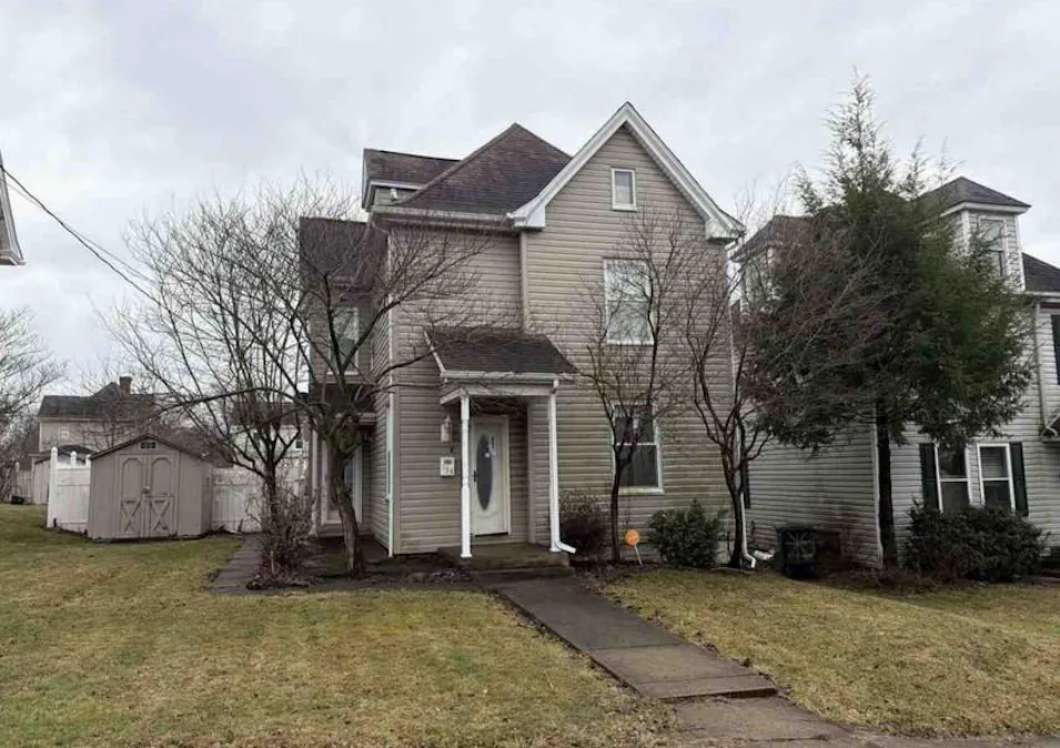 134 Lawrence Ave Washington, PA 15301, Washington County