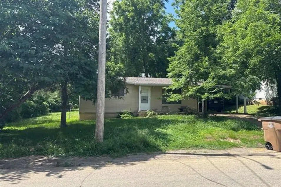 115 E Marvin Ave Fredericktown, MO 63645, Madison County