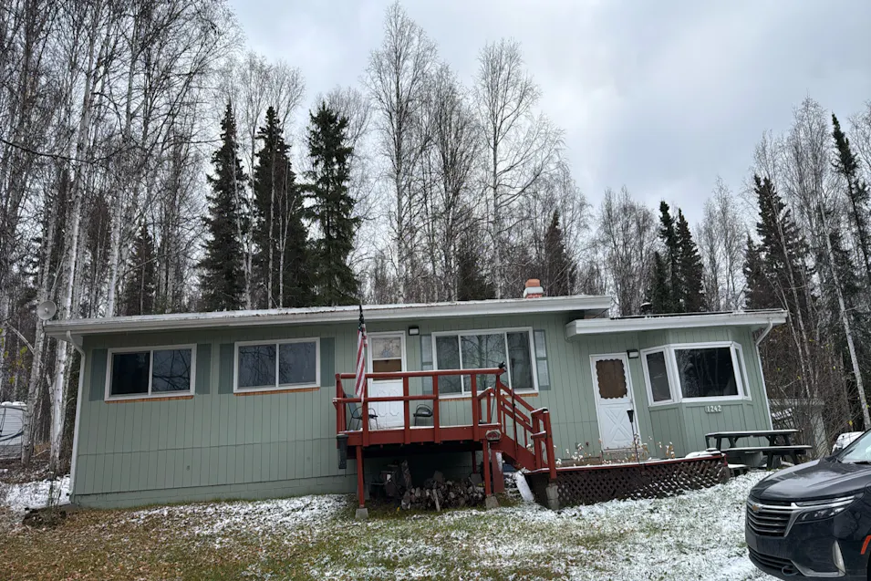 1242 Raymond Ave Fairbanks, AK 99712, Fairbanks North Star Borough County
