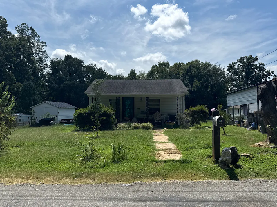 125 Oakwood Ave Chase City, VA 23924, Mecklenburg County
