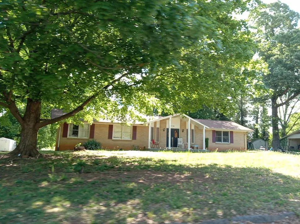 2130 23rd Street Place NE Hickory, NC 28601, Catawba County