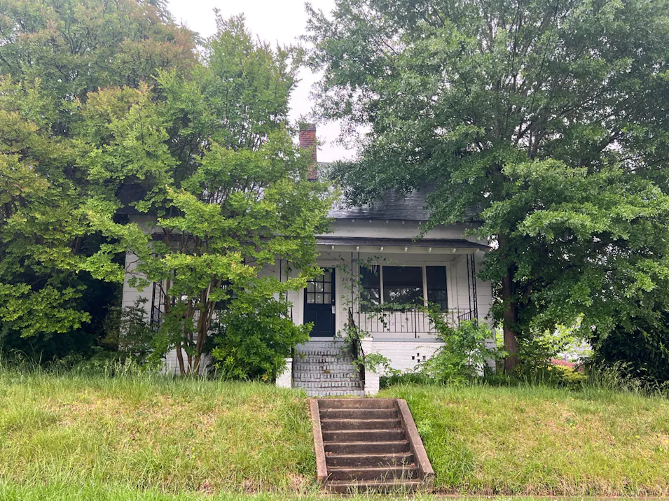 208 S Ransom St Gastonia, NC 28052, Gaston County