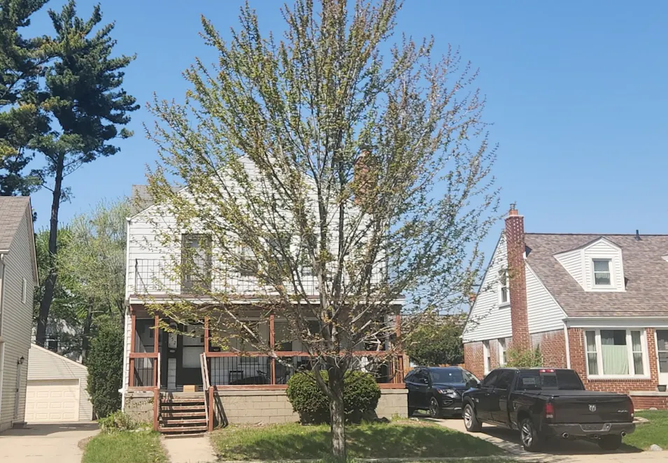 650 - 652 11 Mile Rd Berkley, MI 48072, Oakland County