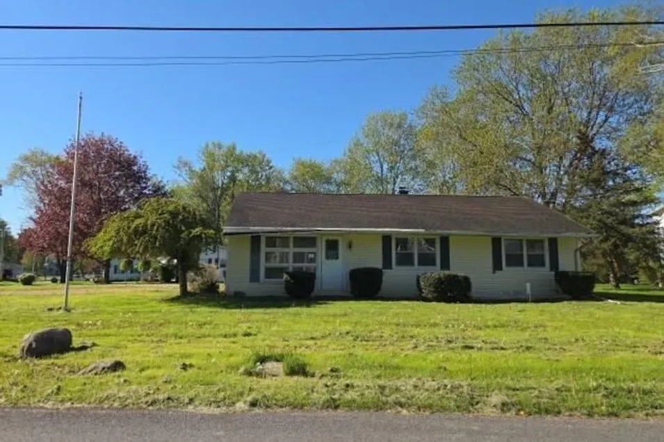 301 Bay Street Wilson, NY 14172, Niagara County