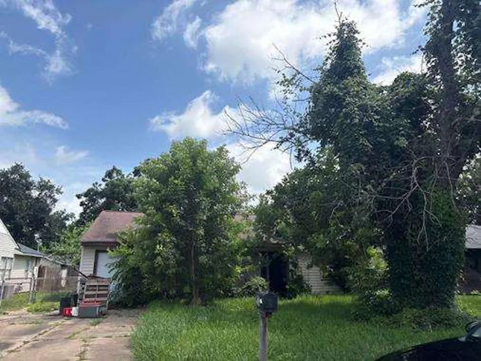 913 Southampton St Angleton, TX 77515, Brazoria County