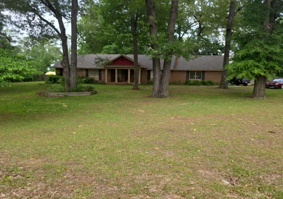 1301 Edgewood Dr Dublin, GA 31021, Laurens County