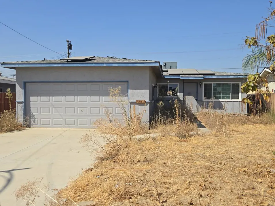 284 E. D St Lemoore, CA 93245, Kings County