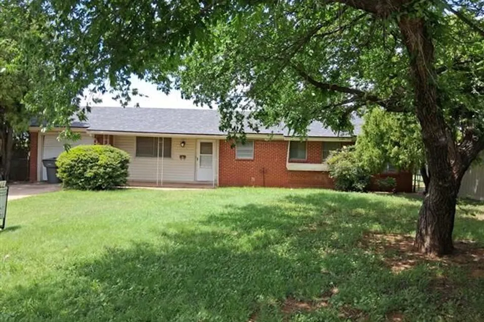 2 Gloria Cir Wichita Falls, TX 76309, Wichita County