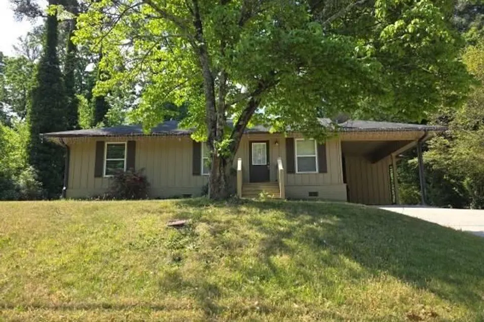 2269 Lakewood Dr NW Kennesaw, GA 30152, Cobb County