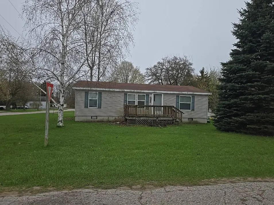 395 Canfield St East Lake, MI 49626, Manistee County