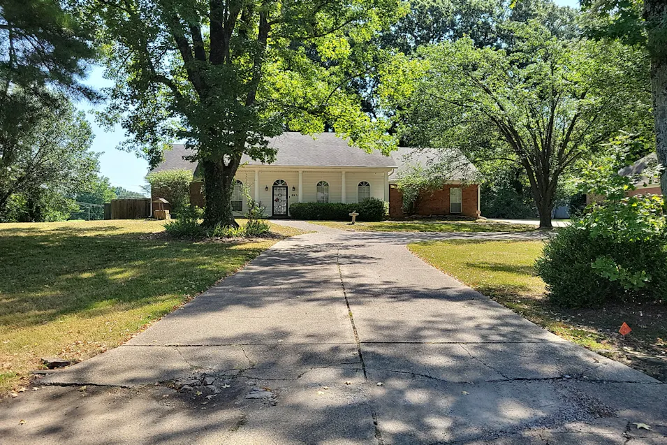 8975 Grandview Cove Walls, MS 38680, Desoto County