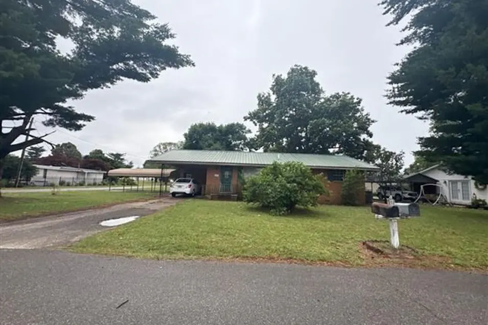 501 McDougal Dr Malden, MO 63863, Dunklin County