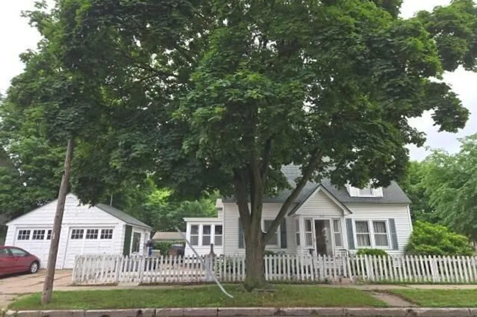 276 Walnut St Winona, MN 55987, Winona County
