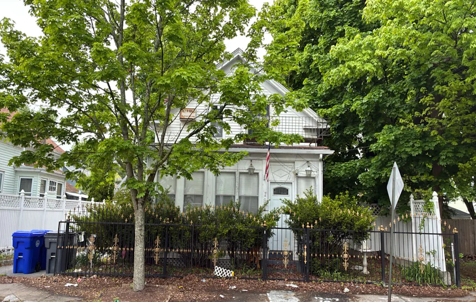 192 Lowell Ave Providence, RI 02909, Providence County