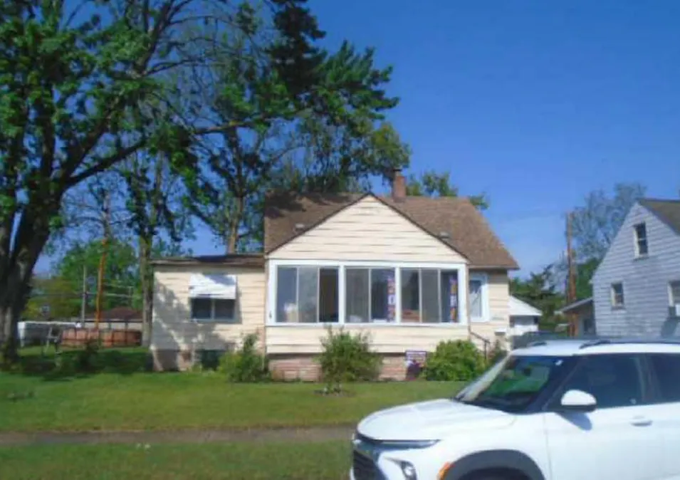 22355 Curie Ave Warren, MI 48091, Macomb County