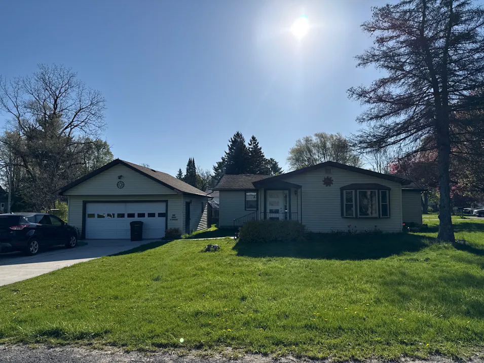 228 W Forest St Edmore, MI 48829, Montcalm County