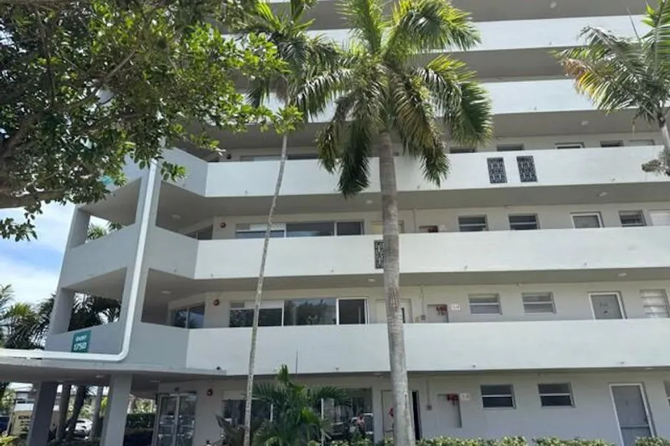 1750 NE 191st St # 829-4 Miami, FL 33179, Miami-Dade County