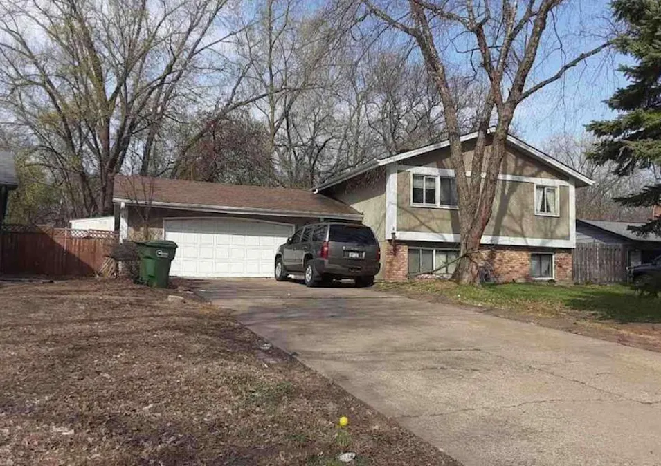 2472 Pearson Pkwy Brooklyn Park, MN 55444, Hennepin County