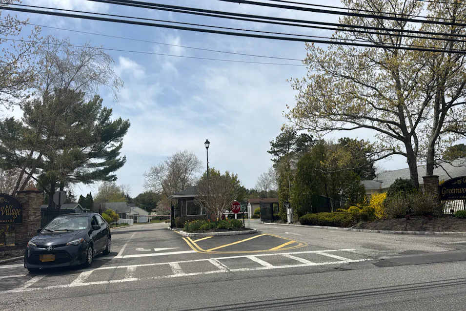 5143 Village Circle Manorville, NY 11949, Suffolk County