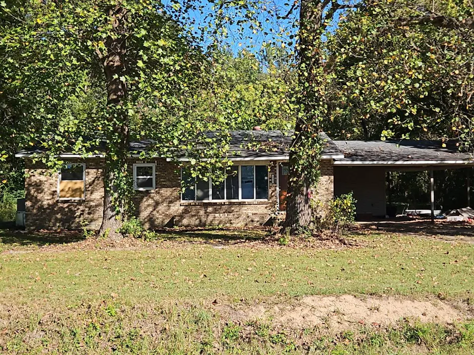 2412 Thomas St Poplar Bluff, MO 63901, Butler County