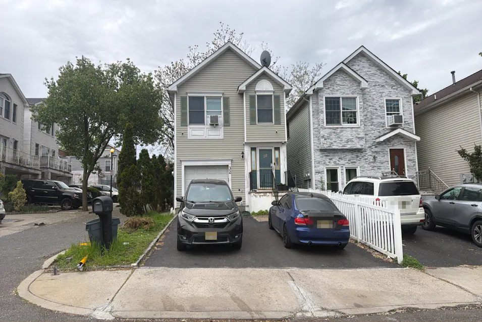 32 Grieco Drive Jersey City, NJ 07305, Hudson County