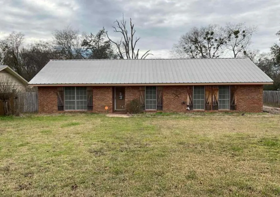 429 Davis St Fairfield, TX 75840, Freestone County