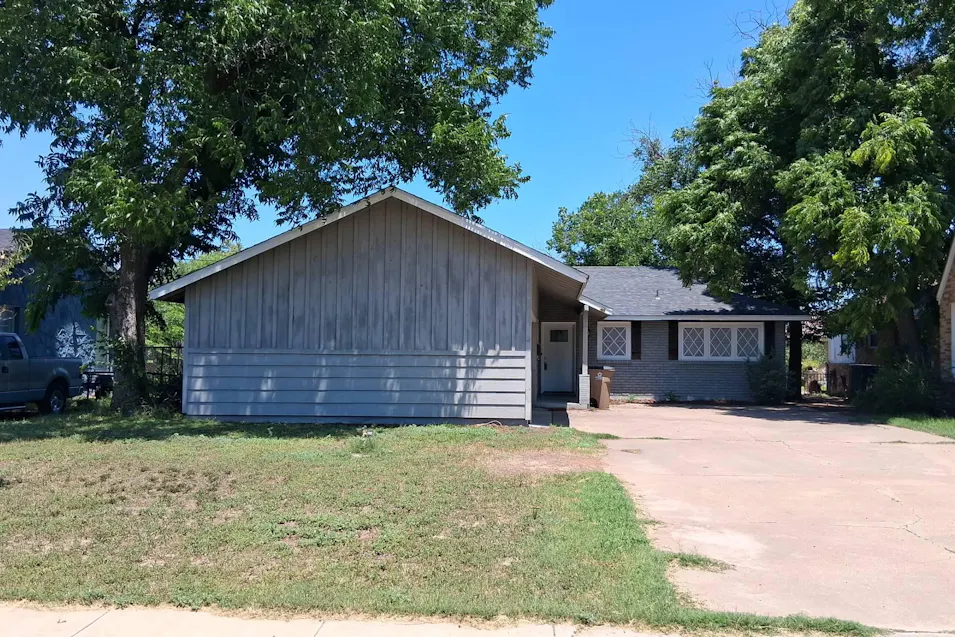 2204 Waco St San Angelo, TX 76901, Tom Green County
