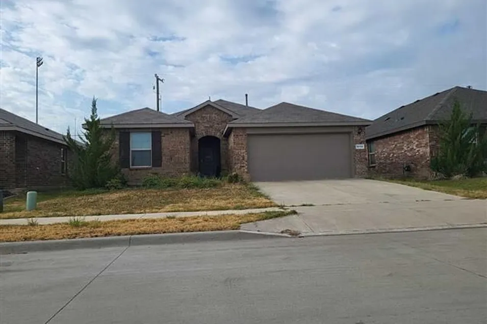 10142 Fort Brown Trl Fort Worth, TX 76036, Tarrant County