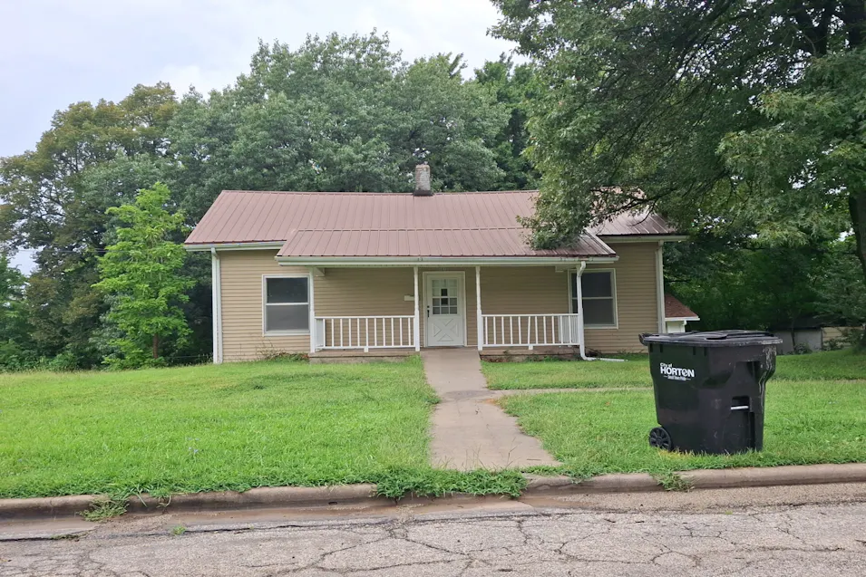 1015 3rd Ave. W Horton, KS 66439, Brown County