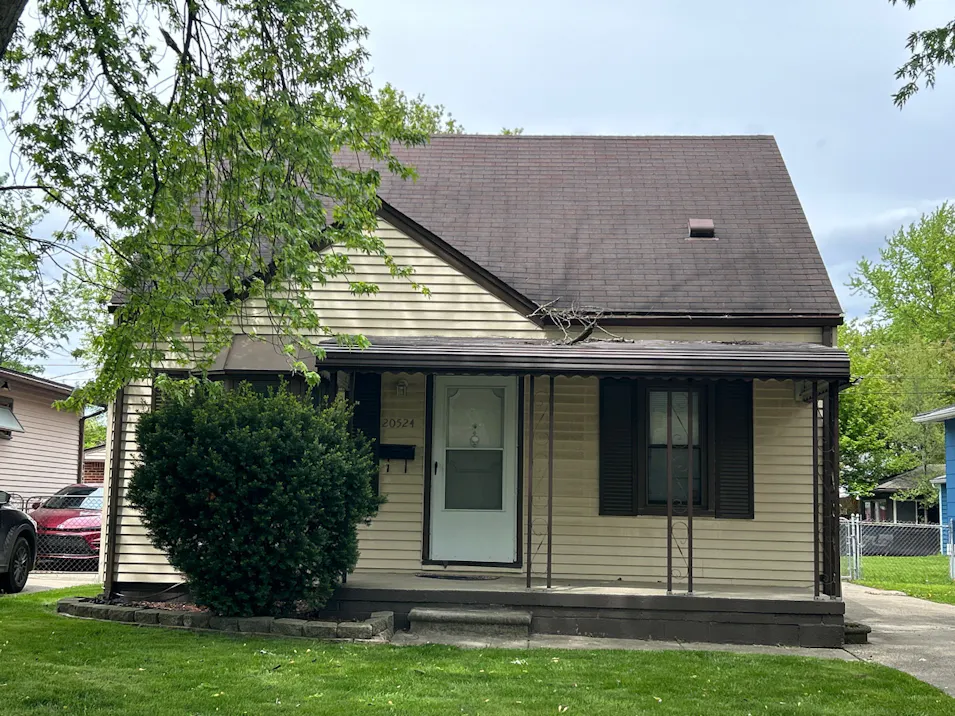 20524 Powers Ave Dearborn Heights, MI 48125, Wayne County