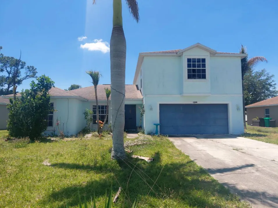 1300 SE Navajo Ln Port Saint Lucie, FL 34983, St. Lucie County