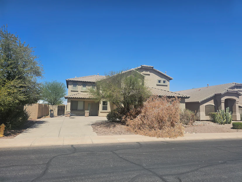 42316 W Chisholm Dr