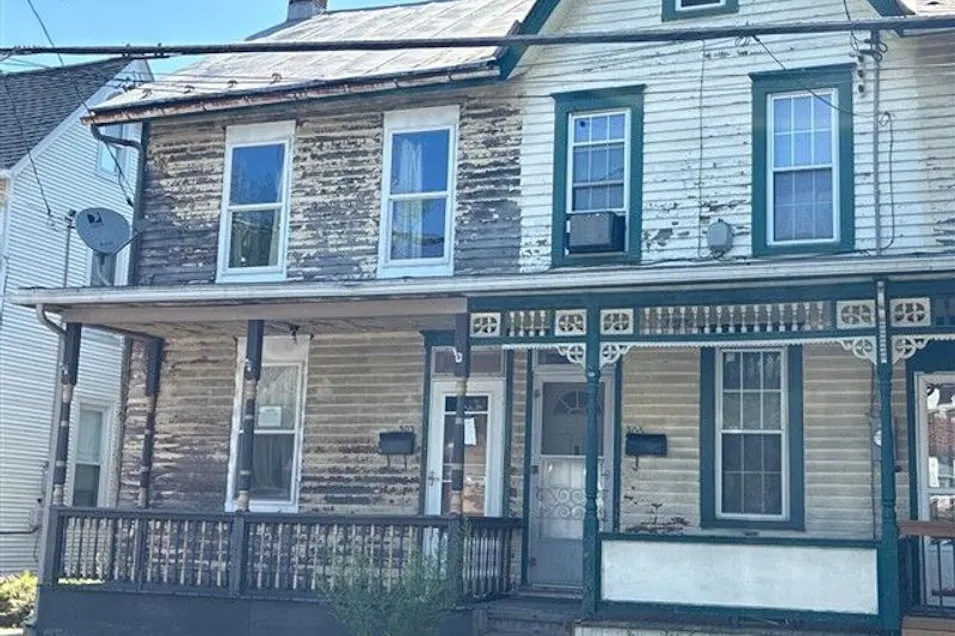303 S Tulpehocken St Pine Grove, PA 17963, Schuylkill County