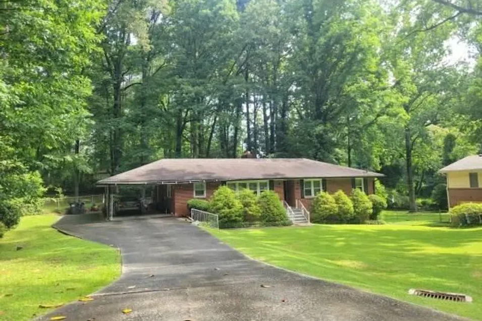 2605 Woodhaven Cir East Point, GA 30344, Fulton County