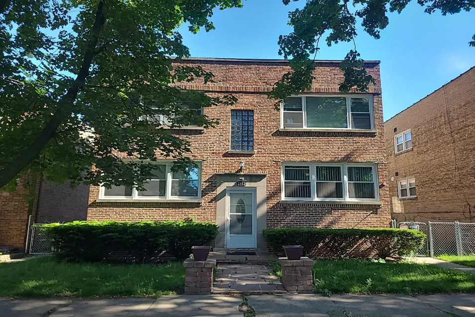 2712 W Balmoral Ave 1w Chicago, IL 60625, Cook County