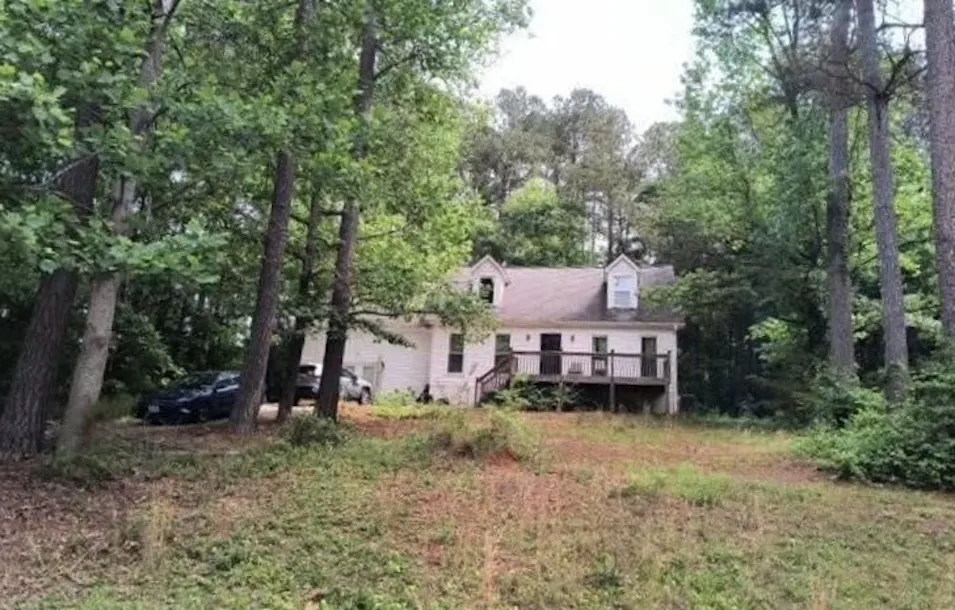 3035 Gum Creek Ln Loganville, GA 30052, Walton County