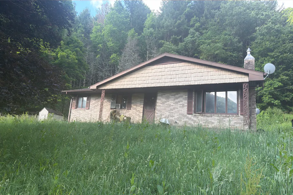 151 School House Road Whitetop, VA 24292, Grayson County